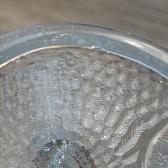 Indiana Glass Hen on Nest - Picture 3 of 3